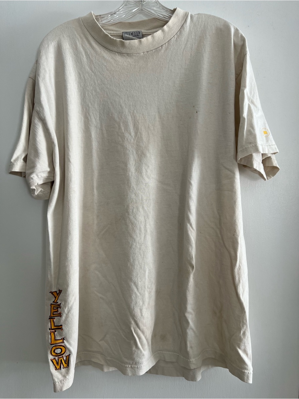 90’s Men's M&M Cream Short-Sleeve Graphic T-Shirt